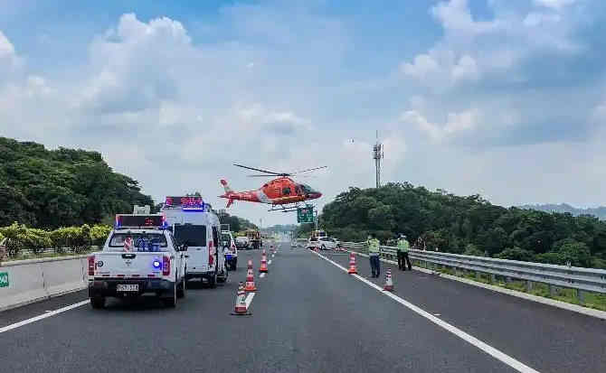 称多高速公路汽车救援案例