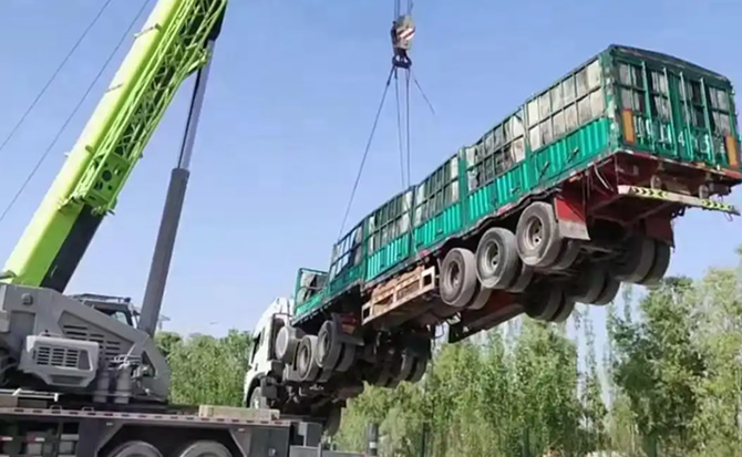 称多道路脱困救援案例